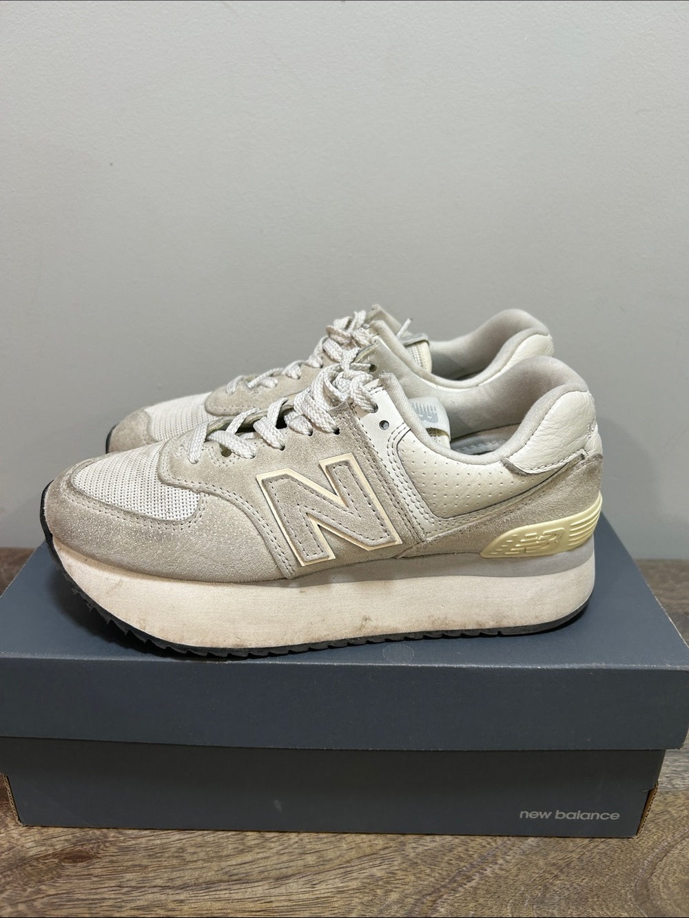 New Balance 574 Sneakers - Picture 7 of 8
